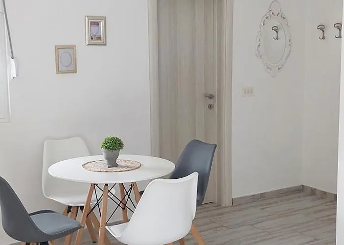 Apartmani.Sutomore