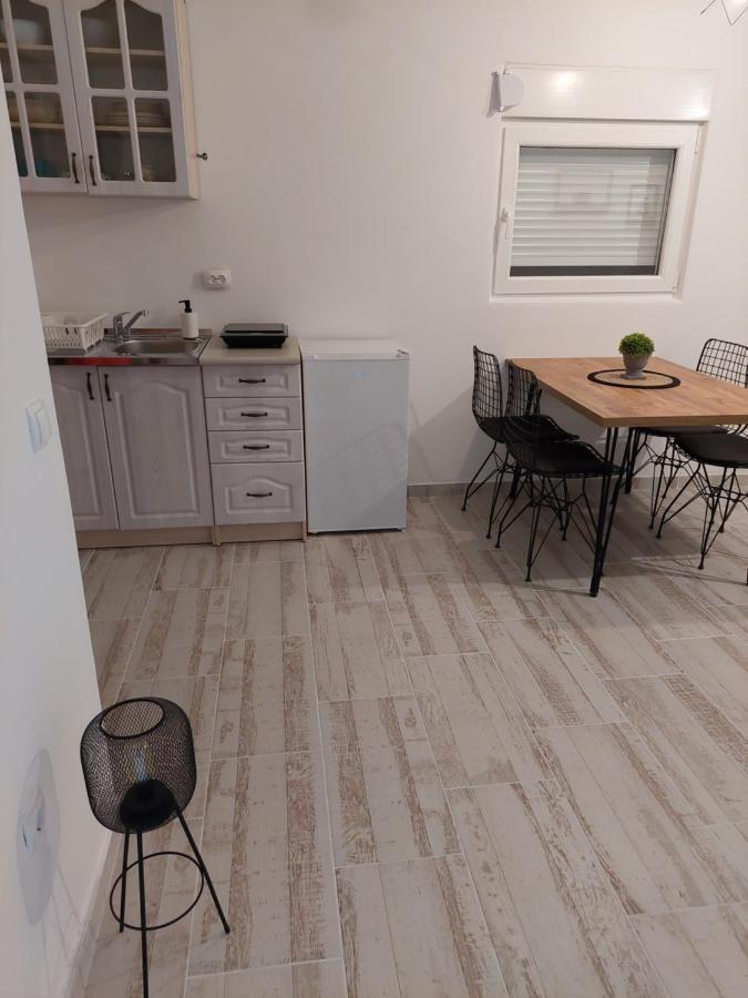 Apartmani.sutomore